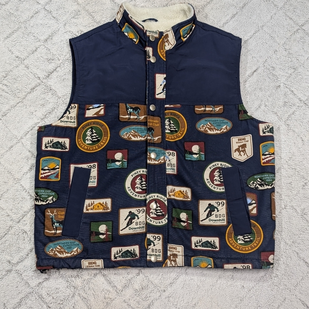 BDG Vest Jacket Mens L Blue Blocked Mock Ski Travel Patches Retro Sherpa Lined 